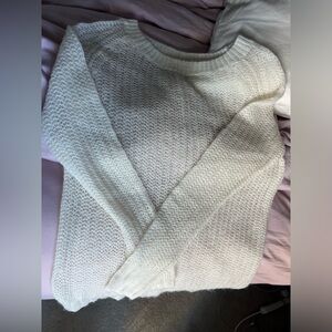 ⭐️2/30 | Vero Moda | Lightweight Sheer Sweater | Size Medium